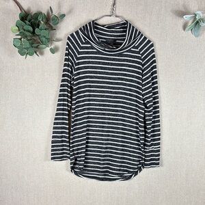 Mix by 41 Hawthorn > Black and White Striped Cowlneck Small